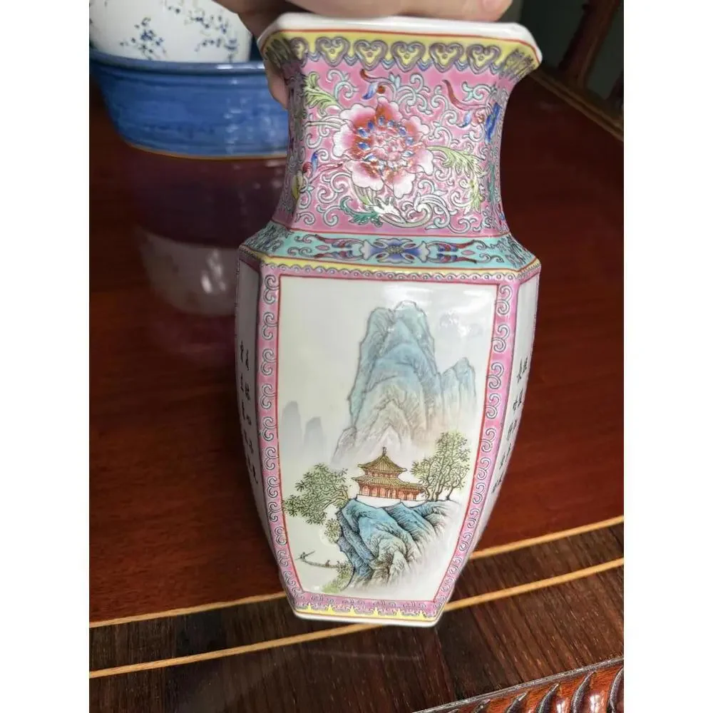 VTG 2 Famille Rose Vases Pink Porcelain Chinoiserie hand-painted in China - Picture 3 of 9